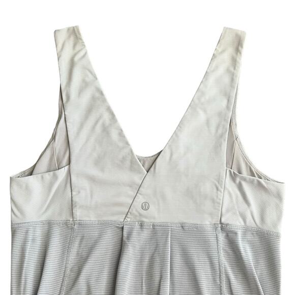 Lululemon Women’s Hustle And Bustle Drawstring Waist White  Gray Tank Top Sz 12 - Picture 7 of 11
